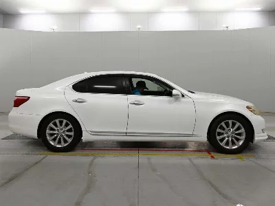 Lexus LS460L