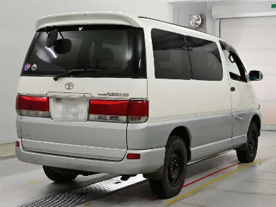 Toyota Hiace Regius