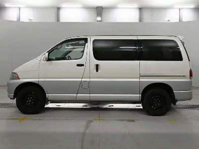 Toyota Hiace Regius