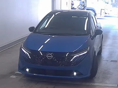 Nissan Aura