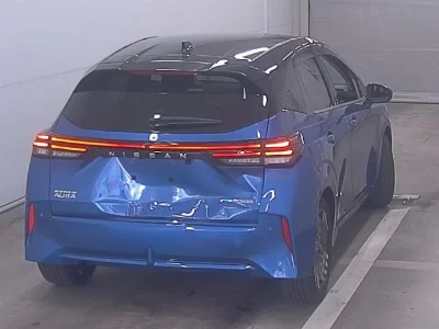 Nissan Aura