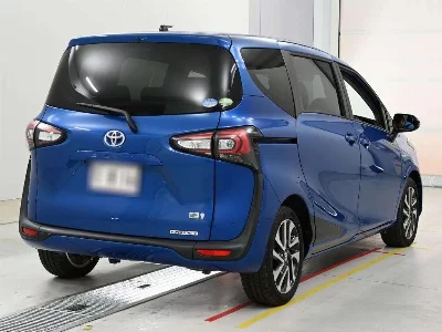 Toyota Sienta