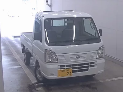 Nissan NT100 Clipper