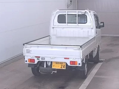 Nissan NT100 Clipper