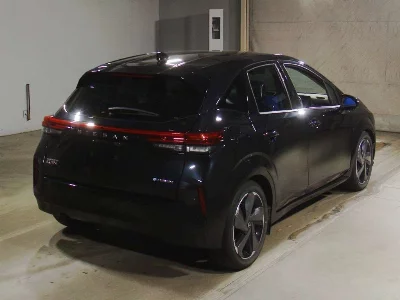 NISSAN AURA