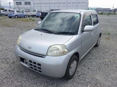 Daihatsu Esse