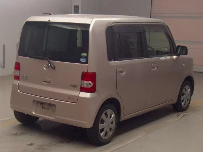 Toyota Pixis Space