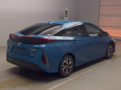 Toyota Prius PHV