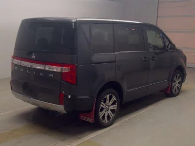 MITSUBISHI DELICA D:5