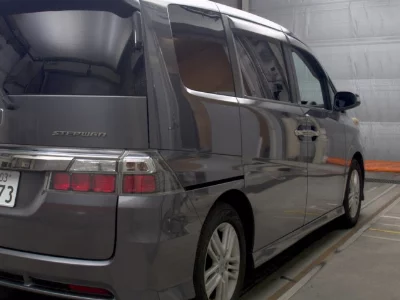 Honda STEPWGN SPADA