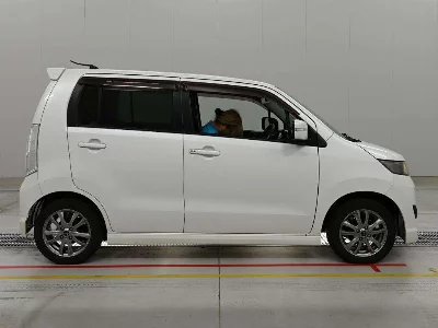 Suzuki WAGON R STINGRAY