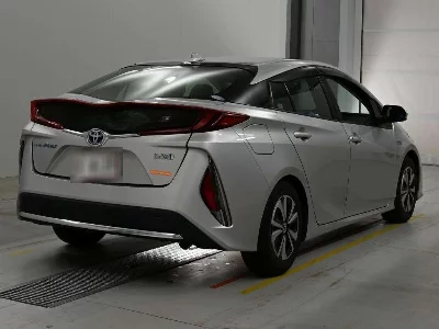 Toyota Prius PHV
