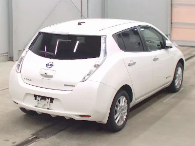 NISSAN LEAF