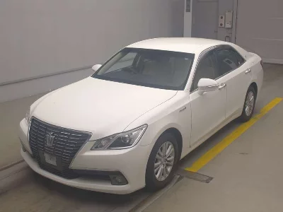Toyota CROWN HYBRID