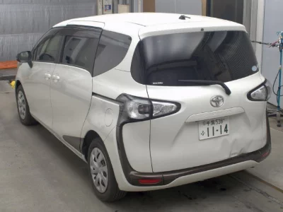 Toyota Sienta