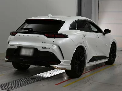 Toyota Crown Sport