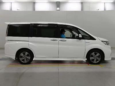 Honda STEPWGN SPADA
