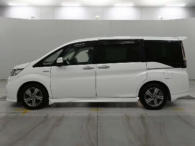 Honda STEPWGN SPADA