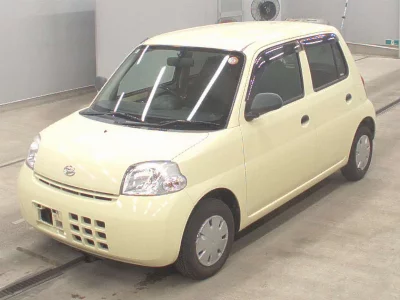 Daihatsu Esse