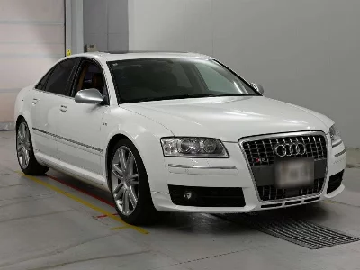 Audi S8