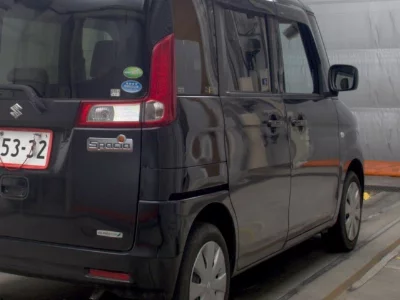 Suzuki Spacia