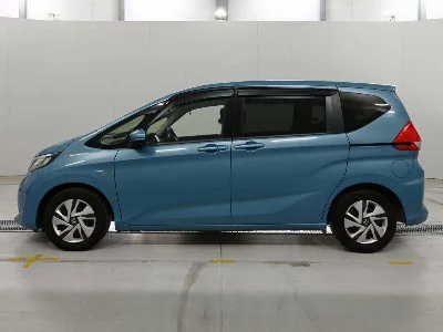 Honda FREED + HYBRID
