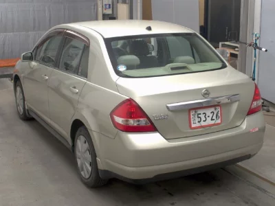 NISSAN TIIDA LATIO