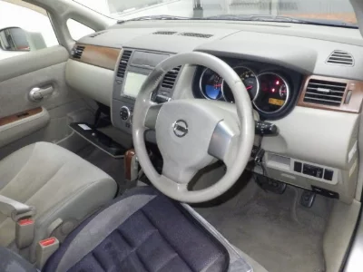 NISSAN TIIDA LATIO
