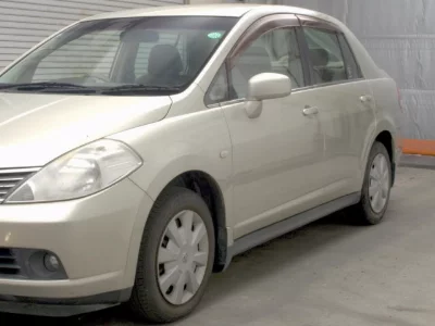 NISSAN TIIDA LATIO
