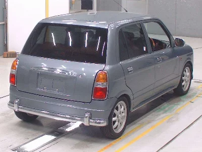 Daihatsu Mira Gino