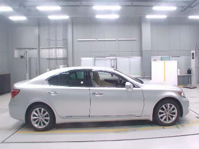 Lexus LS600h