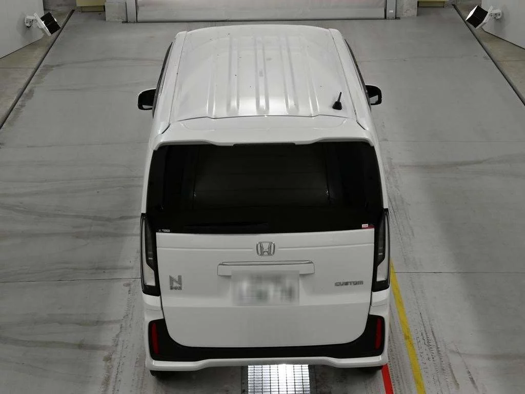 Honda N BOX CUSTOM  с аукциона в Японии