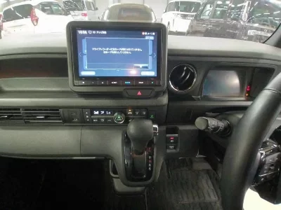 Honda N BOX CUSTOM