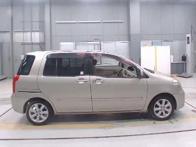 Toyota Raum