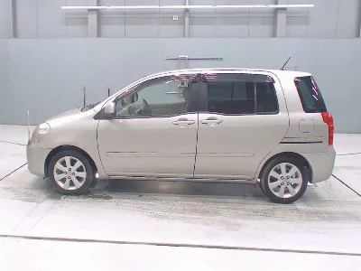 Toyota Raum