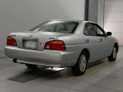 Nissan Laurel