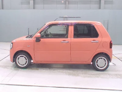 Daihatsu Mira Tocot