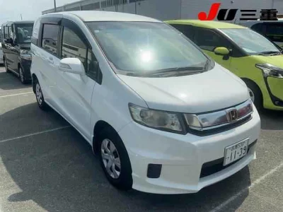 Honda Freed Spike