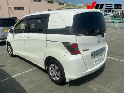 Honda Freed Spike