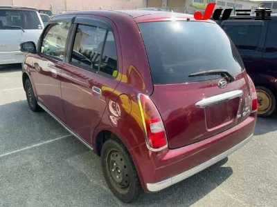 Daihatsu Mira Gino