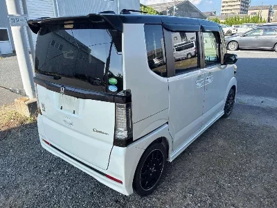 Honda N BOX CUSTOM