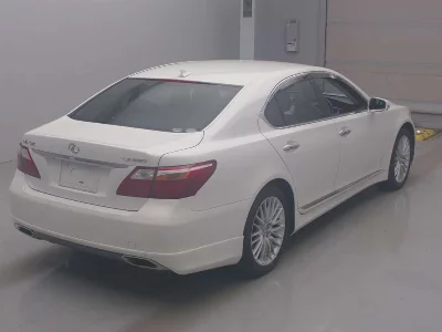 Lexus LS460L