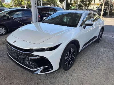 Toyota Crown Crossover