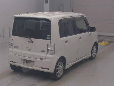 Toyota Pixis Space