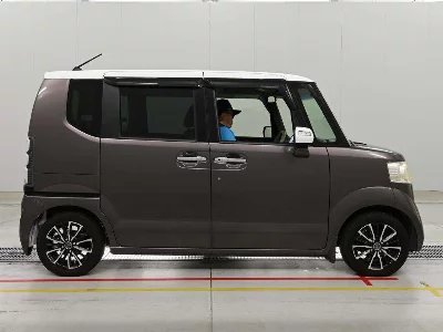 Honda N-Box+