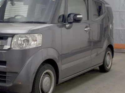 Honda N-Box Slash