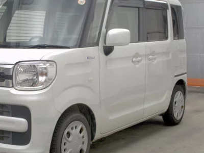 Suzuki Spacia