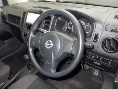 NISSAN AD VAN