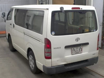 Toyota HiAce Van