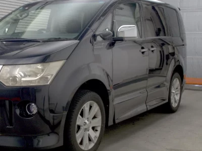 Mitsubishi DELICA D5